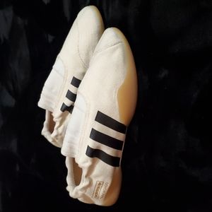 Women's Adidas Taekwondo Size 8.5 Shoes